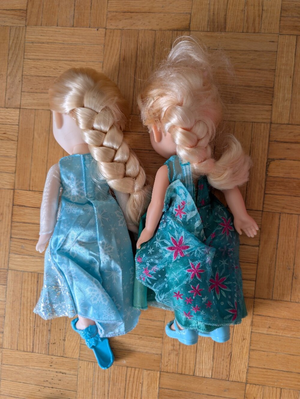 Elsa Doll Set - Picture 2 of 2